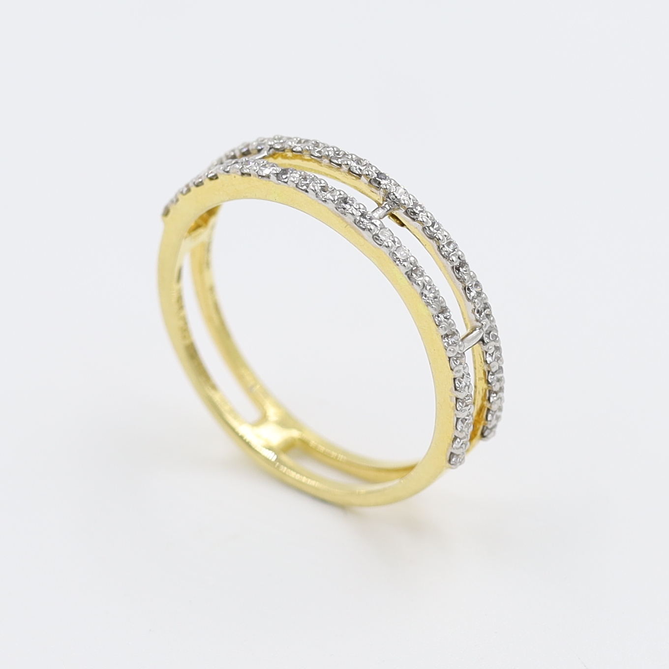 18Kt Yellow Gold Contemporary Double Diamond Ling Ring