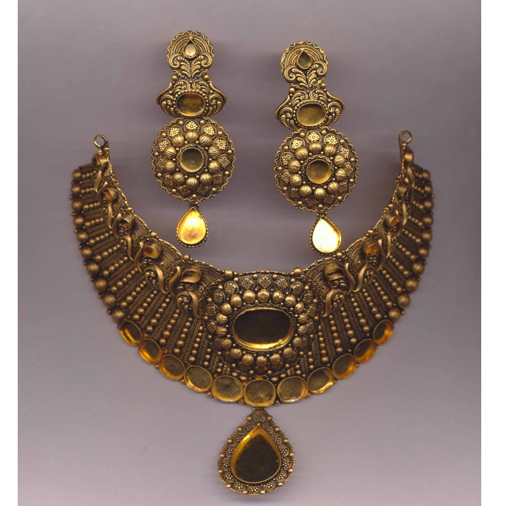 916 Gold Hallmark Antique Khokha Choker Set