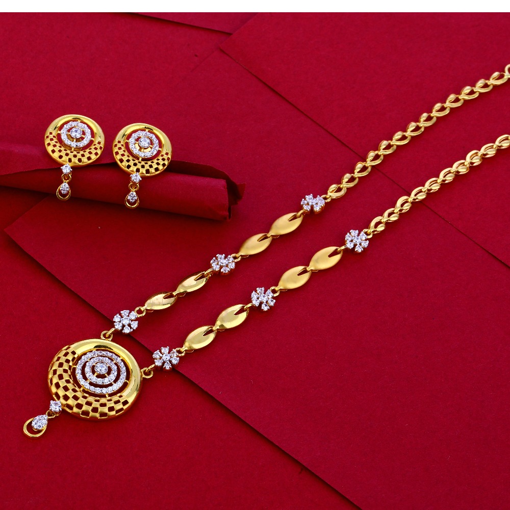 916 Gold Women's Designer Necklace Set  LN127