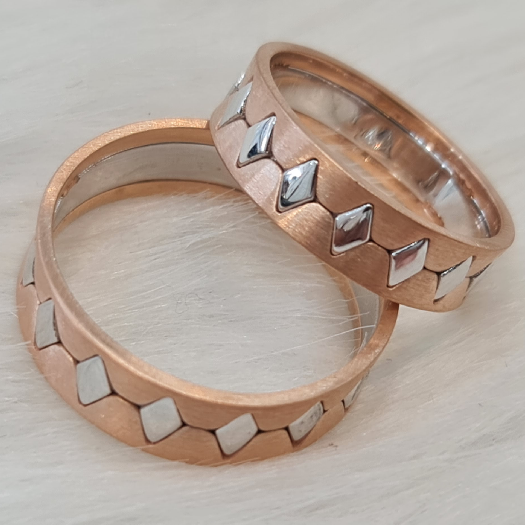18 KT ROSE GOLD COUPLE  RING