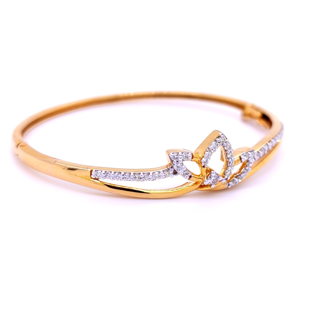 Lotus diamond bracelet in gold 18 kt