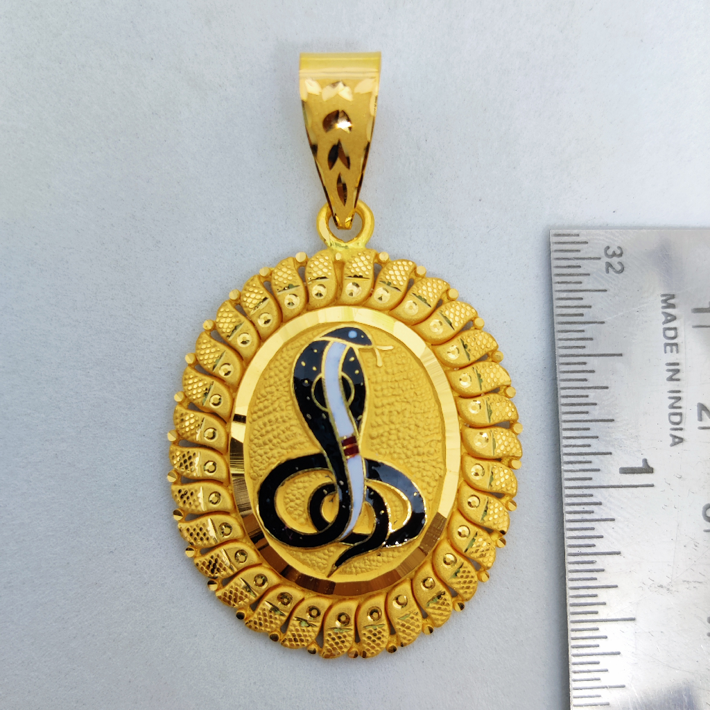 oval shape gold pendant