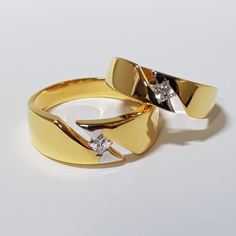 22 ct gold couple ring in single small diamond