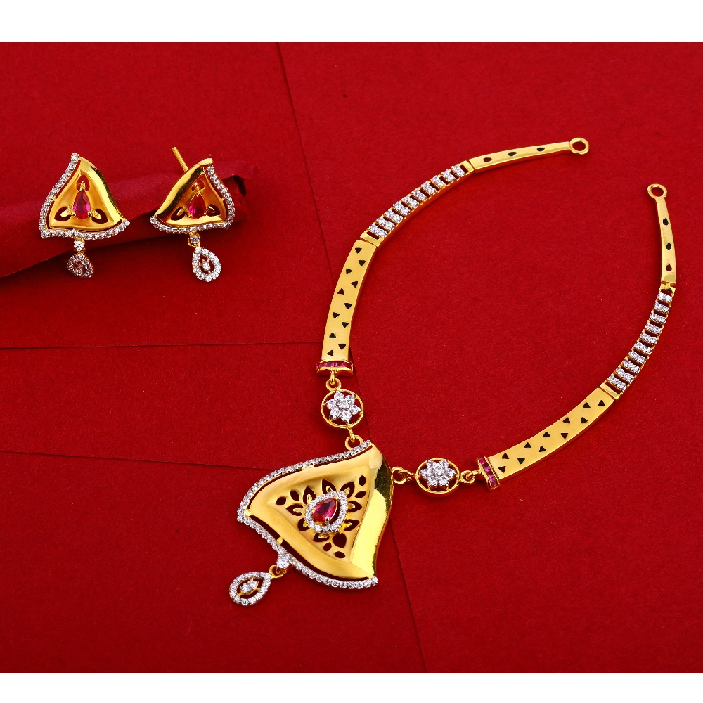 22KT Gold Hallmark stylish Necklace Set LN189