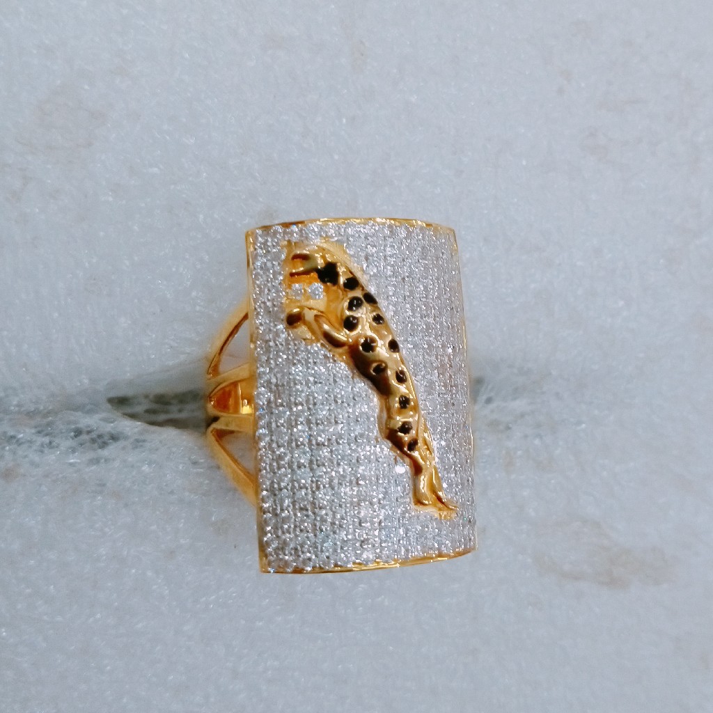 Gold jaguar ring