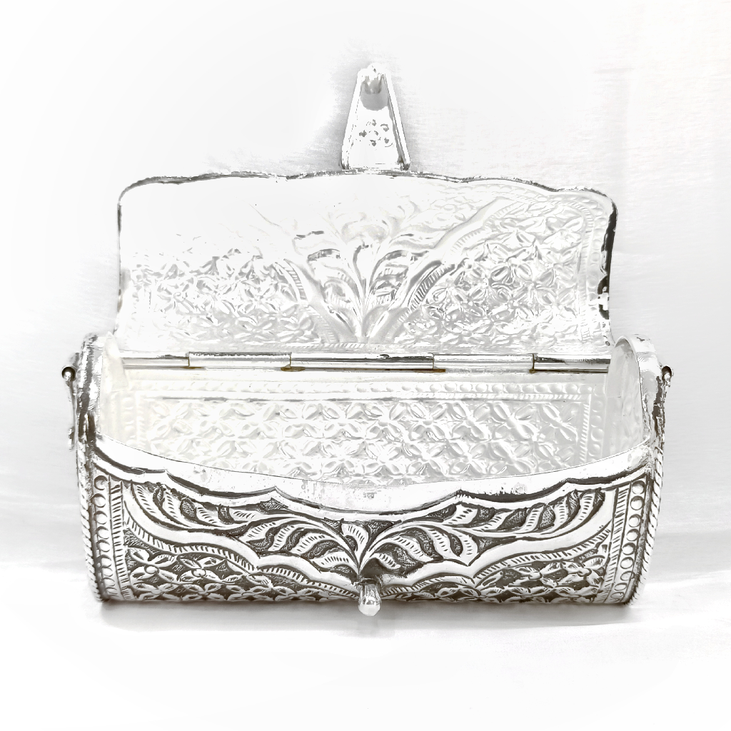 Buy quality Designer Pure Silver Thailand Made Purse For Women in New Delhi