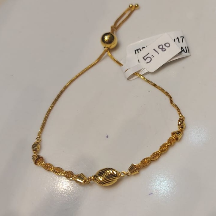 916 Gold Delicate Bracelet