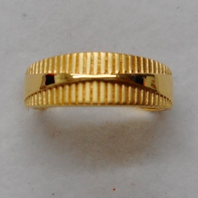 22 kt gold casting ring for unisex(both xender)