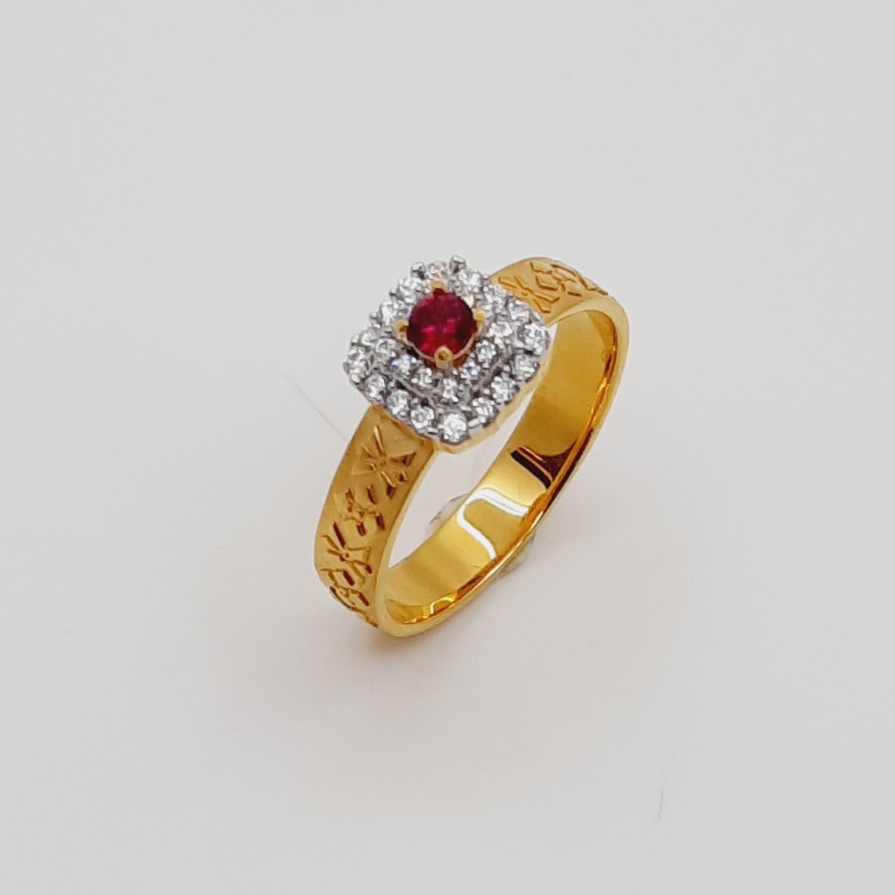 Gold red diamond Ring