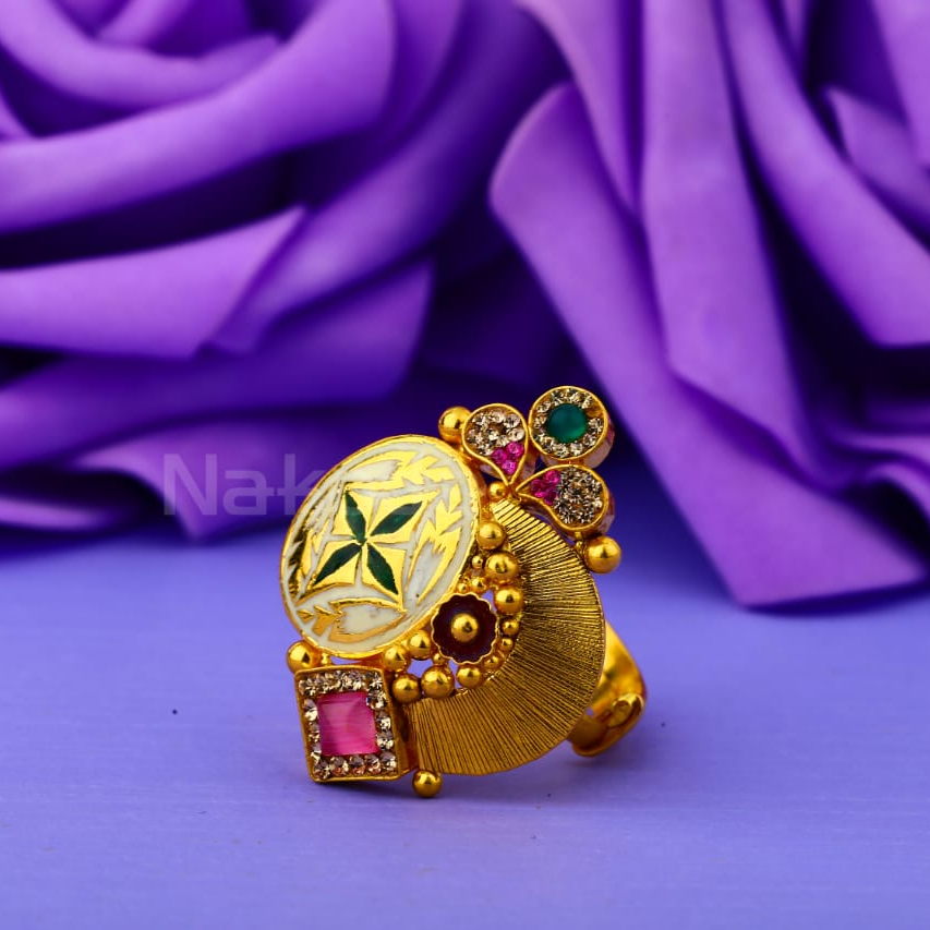 Buy quality 22KT Gold Hallmark Designer Ladies Antique Ring LAR324 in