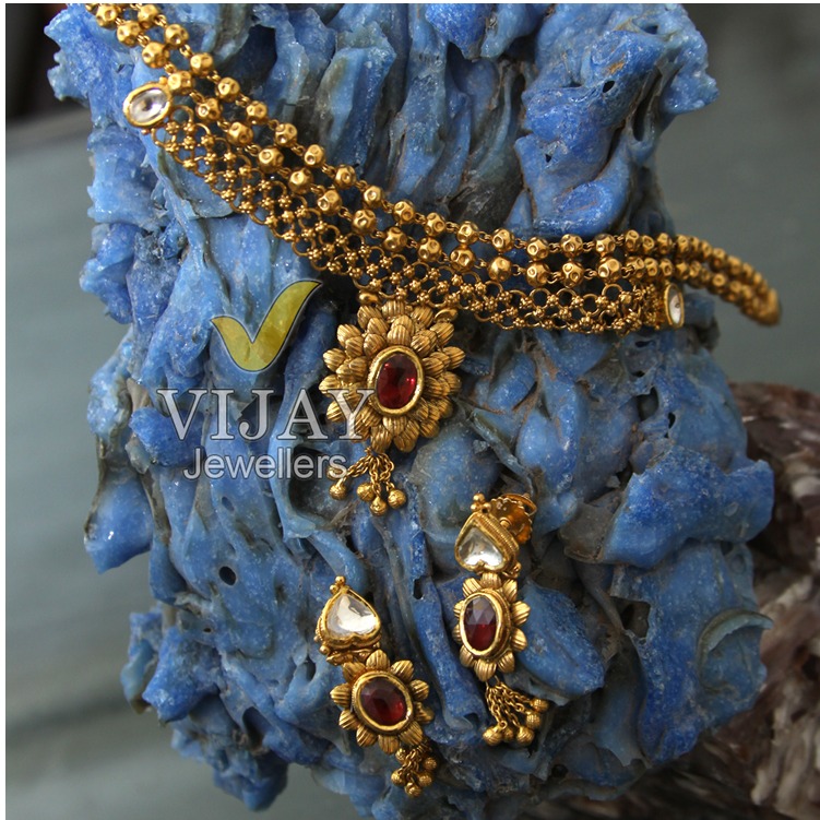 22KT Gold Kundan Necklace Set For Ladies