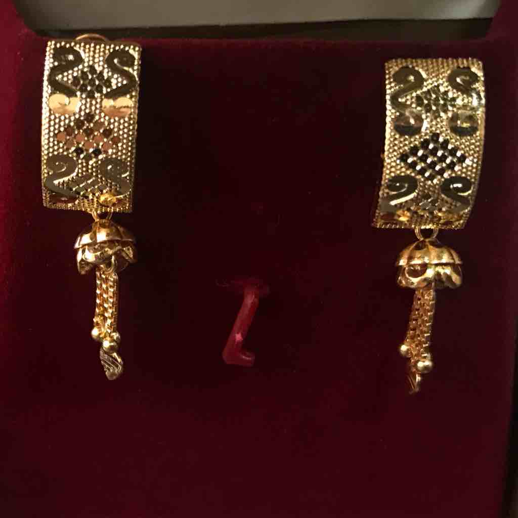 22 ct gold fancy j earrings  for engagement