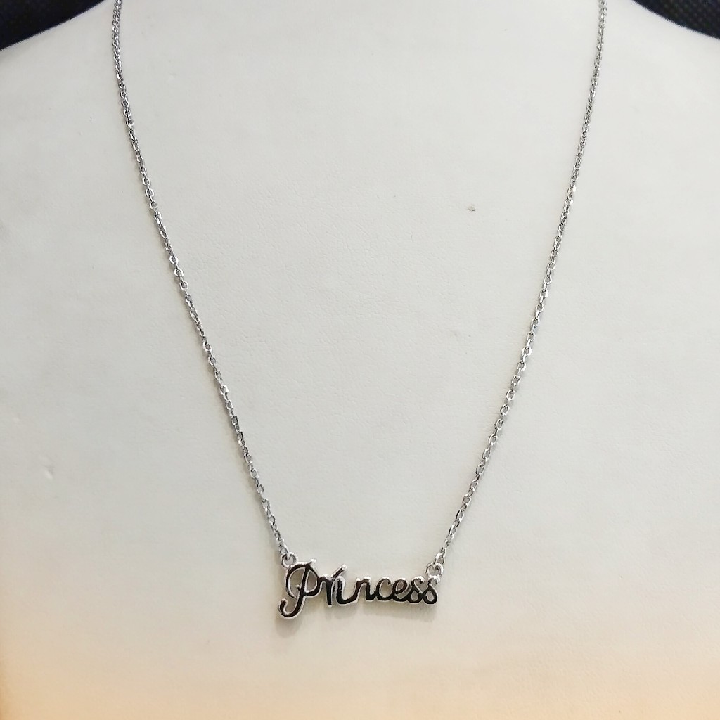 Name on sale silver locket