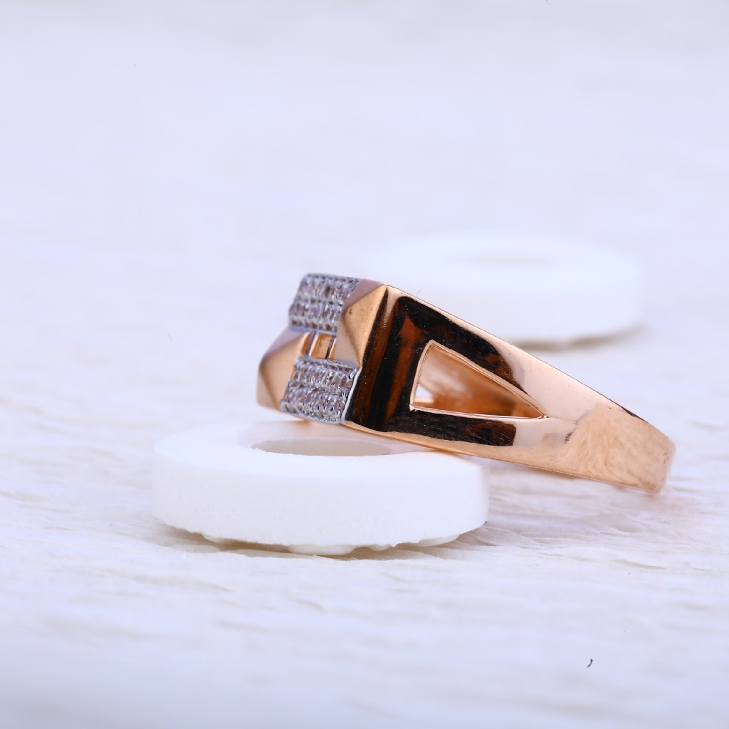 18kt Gold Ring Of Rose RMR36