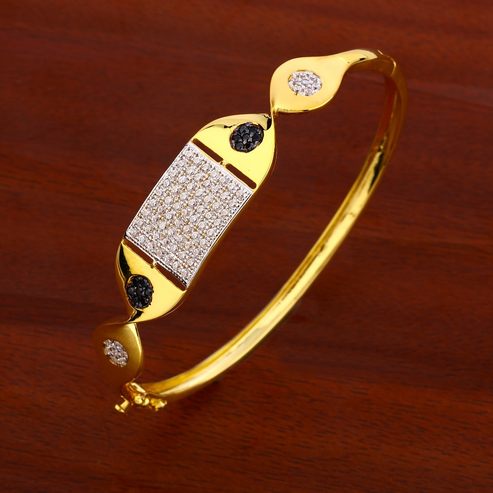 18CT CZ  Ladies designer Gold Kada Bracelet LKB170