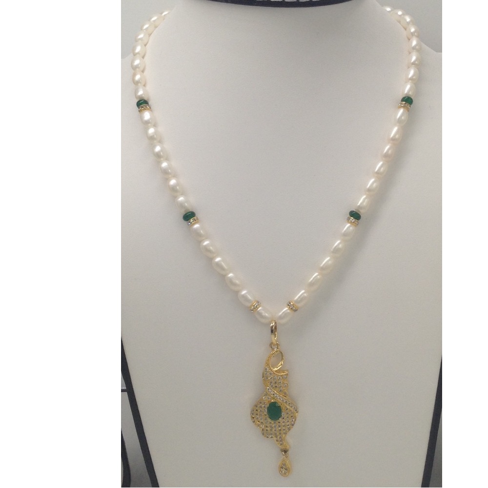 White;green cz pendent set with oval pearls mala jps0116
