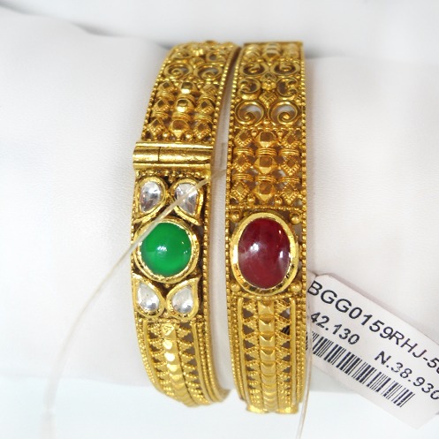 22KT Gold Antique Studded Ladies Bangle RHJ-5679