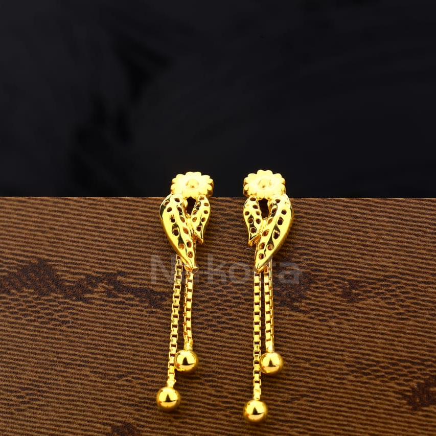916 Gold CZ Classic Ladies Plain Earrings LPE371