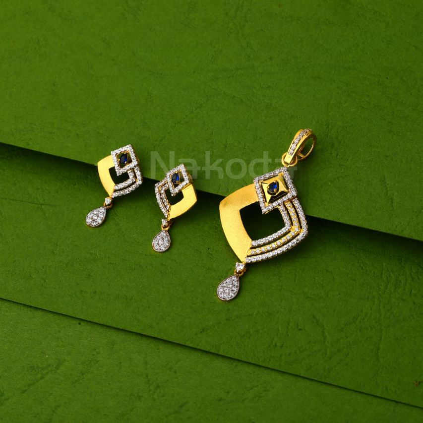 916 Gold Ladies Gorgeous Pendant Set FPS448