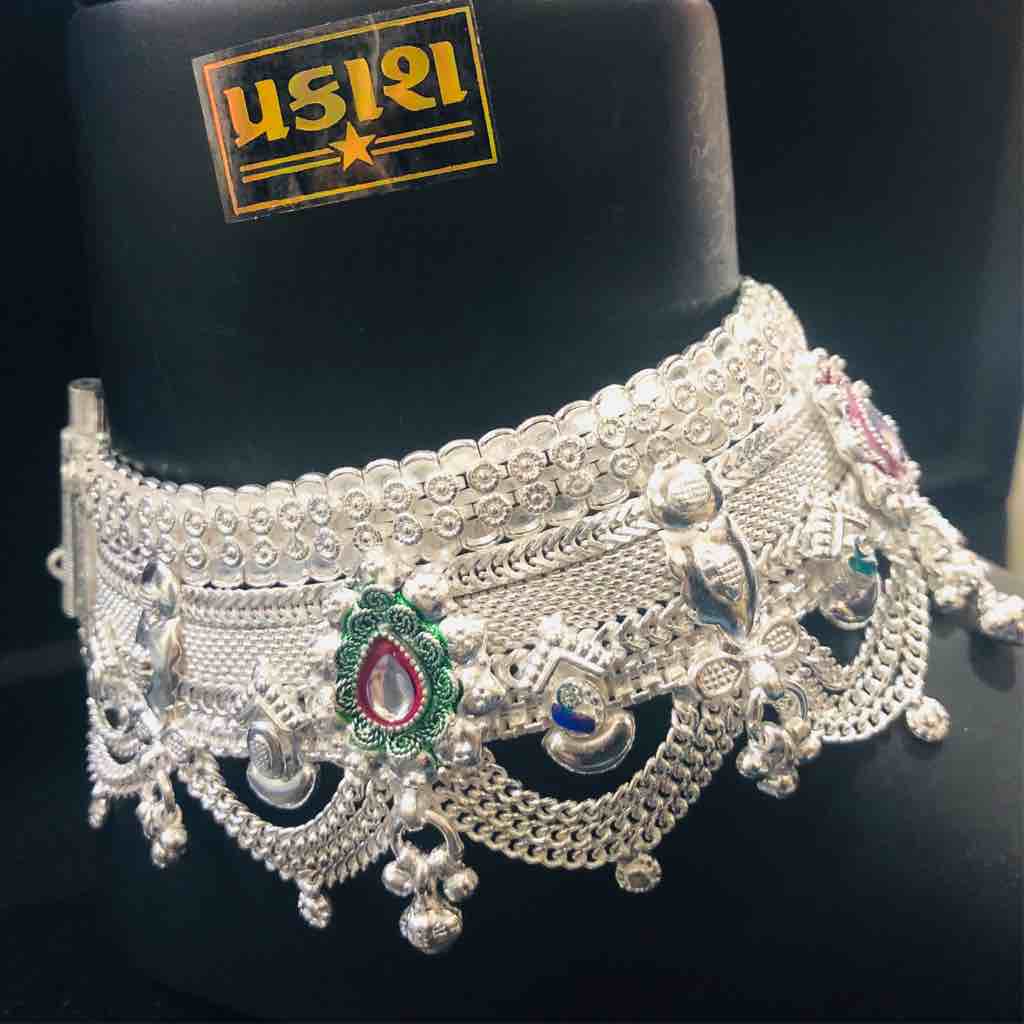925 Silver Antique Heart Design Broad Payal