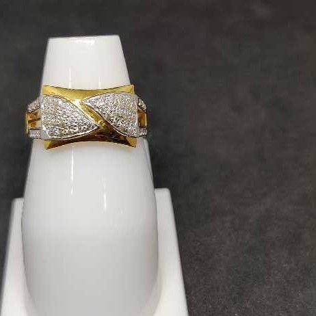 916 Men's fancy gold ring
