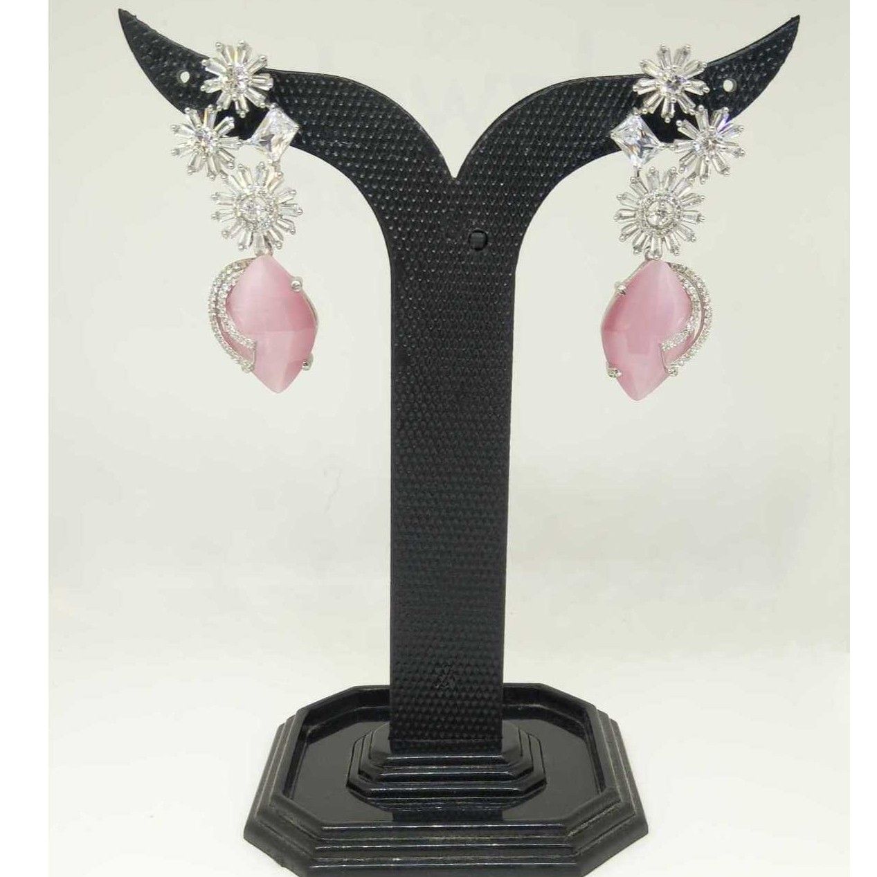 1 gram light pink diamond earring