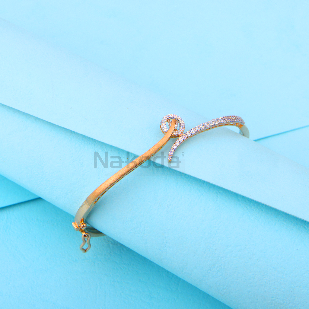 18KT Rose Gold CZ Stylish  Womens's Kada RLKB400