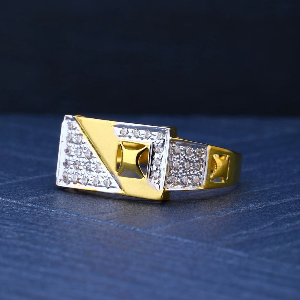 916 Gold Square Design Gents Ring