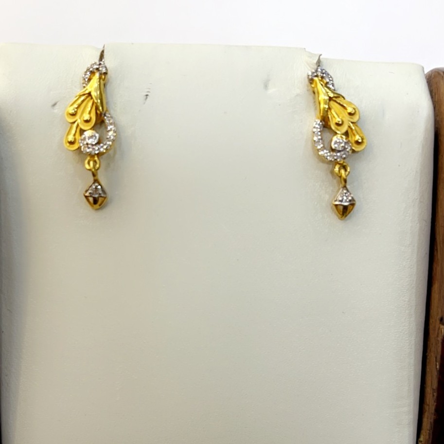 22k gold ladies fancy earrings