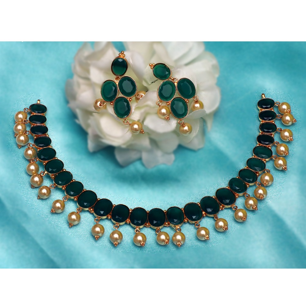 Dark Green Gem Pendant Chunky Layered Necklace | New Look