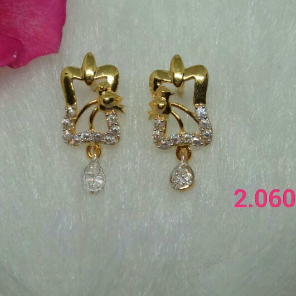 Gold Plain Design Earrings