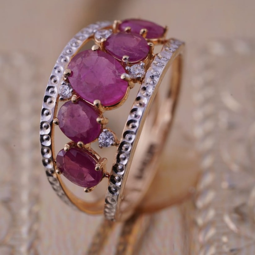 18KT Gold Ruby Ring