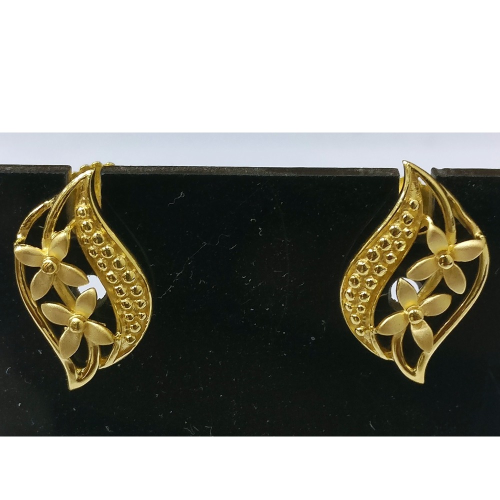 22kt gold plain casting flower earrings for women