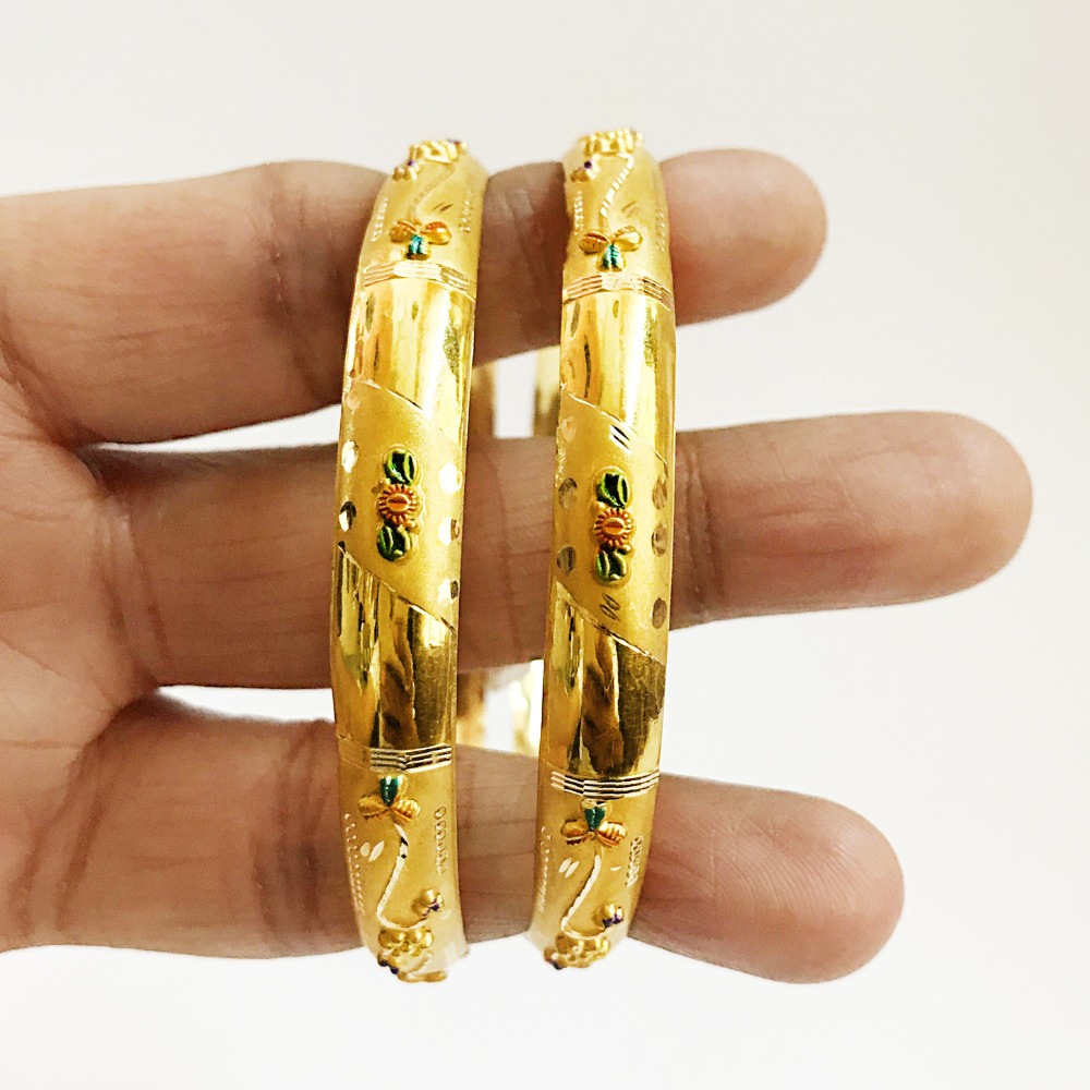 18 Kt Yellow Gold Traditional Handmade Slip-On Bracelet Bangles 16 Gm