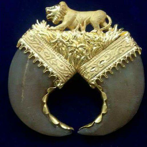 916 Gold Designer Vagh Nakh Artificial Pendant