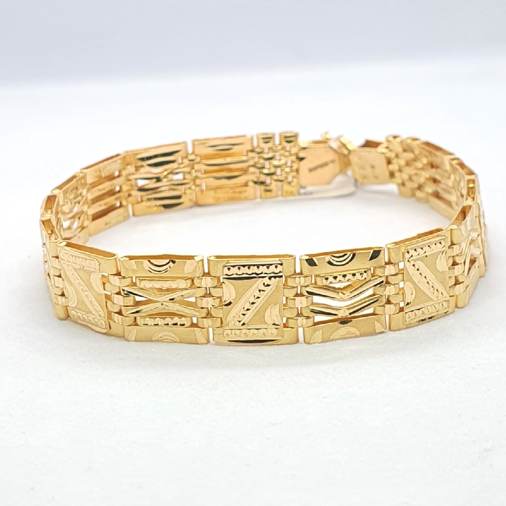 Gold 91.6 Fancy Design Gents Bracelet