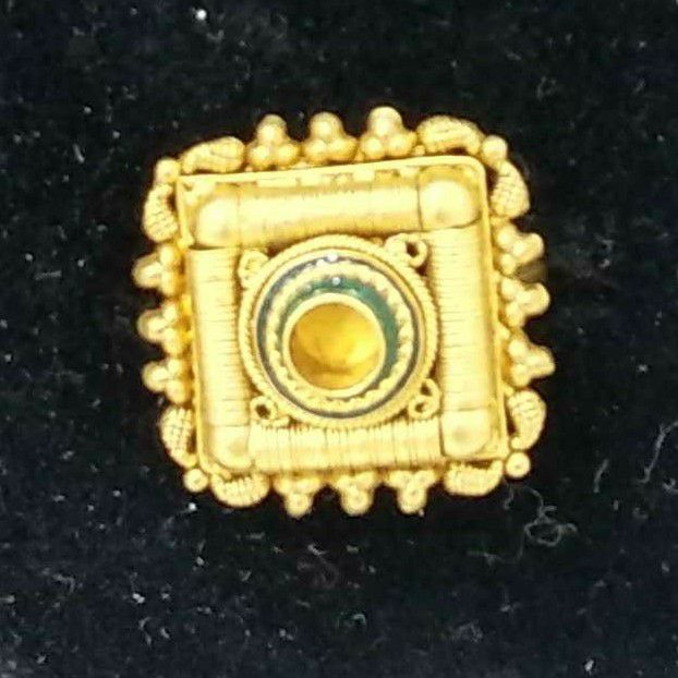 916 Antique Gold Jadtar Rings Design