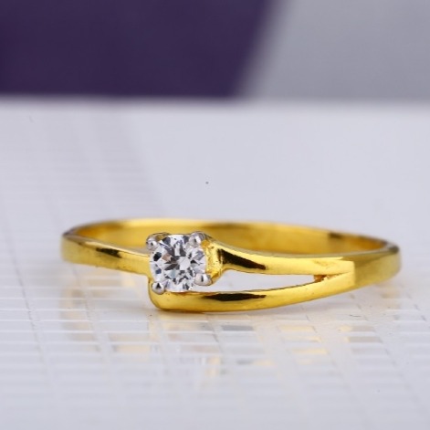 Buy quality 22 carat gold ladies single stone diamond ring rh-GR330 in  Ahmedabad