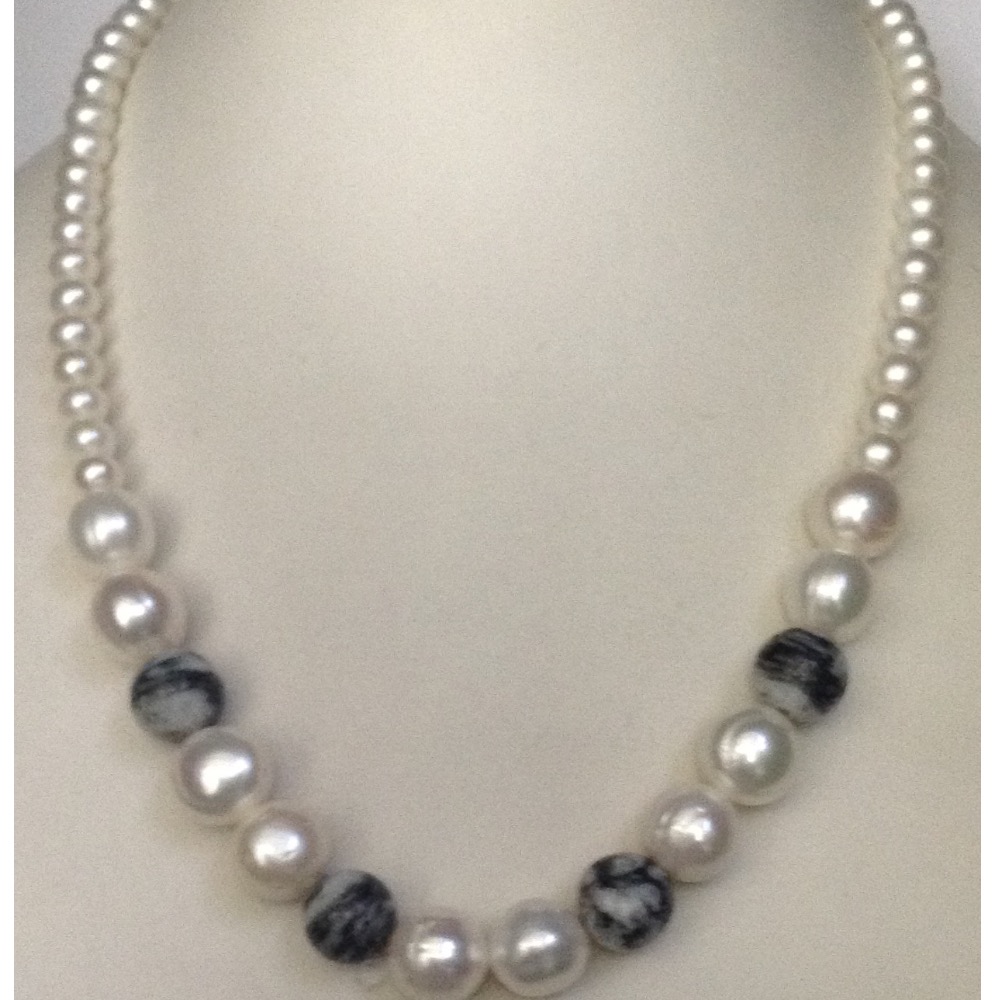 Freshwater white round pearls mala with semi precious beeds JPM0274