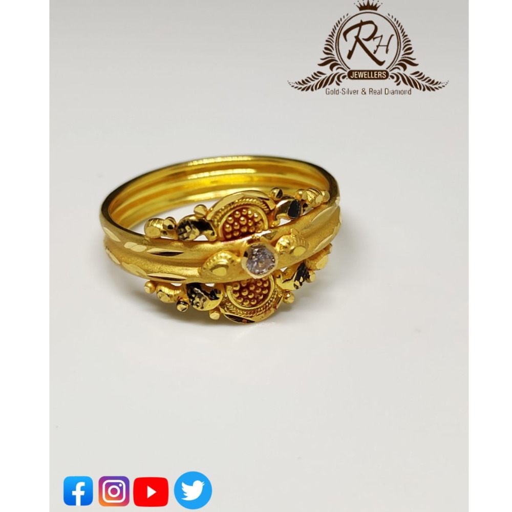Buy quality 22 carat gold ladies finger rings RH-LR985 in Ahmedabad
