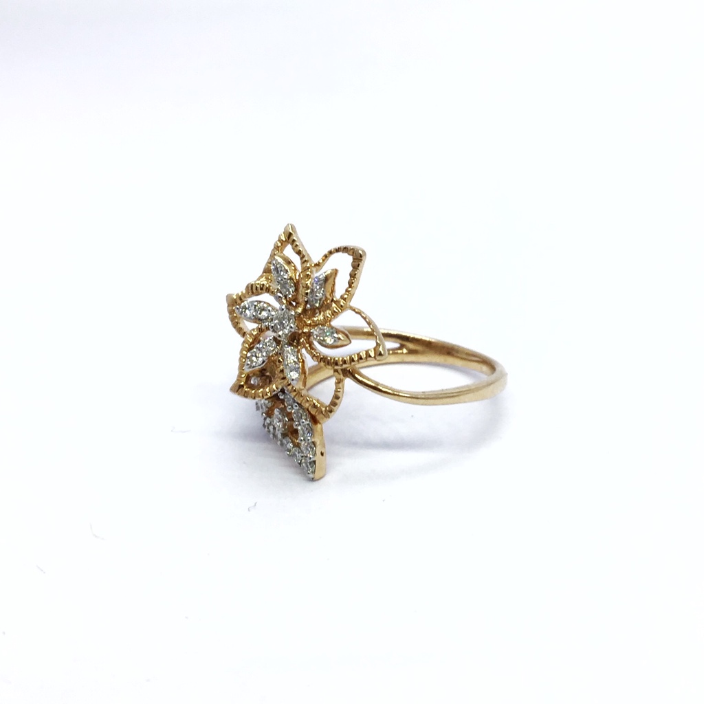 REAL DIAMOND FANCY FLOWER RING