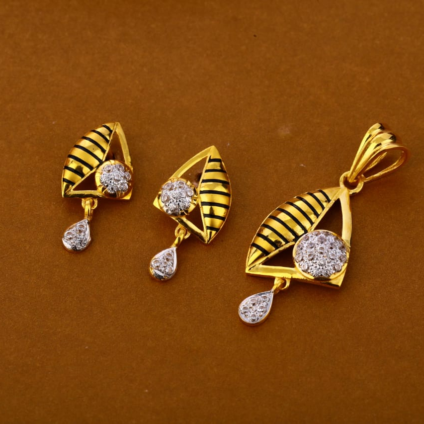 916 Gold CZ Hallmark Delicate Ladies Pendant Set FPS305