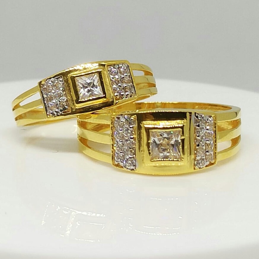 22 kt gold ring couple
