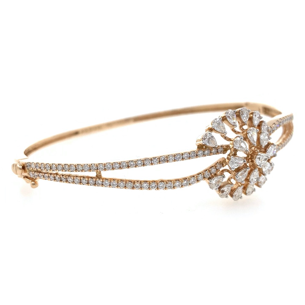 Buy quality 18kt / 750 rose gold floral diamond bracelet 9brc3 in Pune