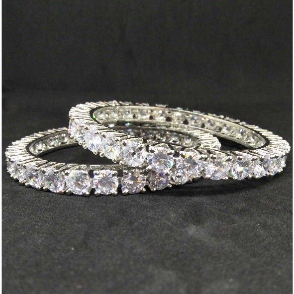 Ad diamond designed forming bangle