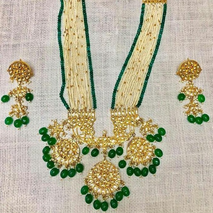 916 gold kundan with green pearl Hanging Necklace Set
