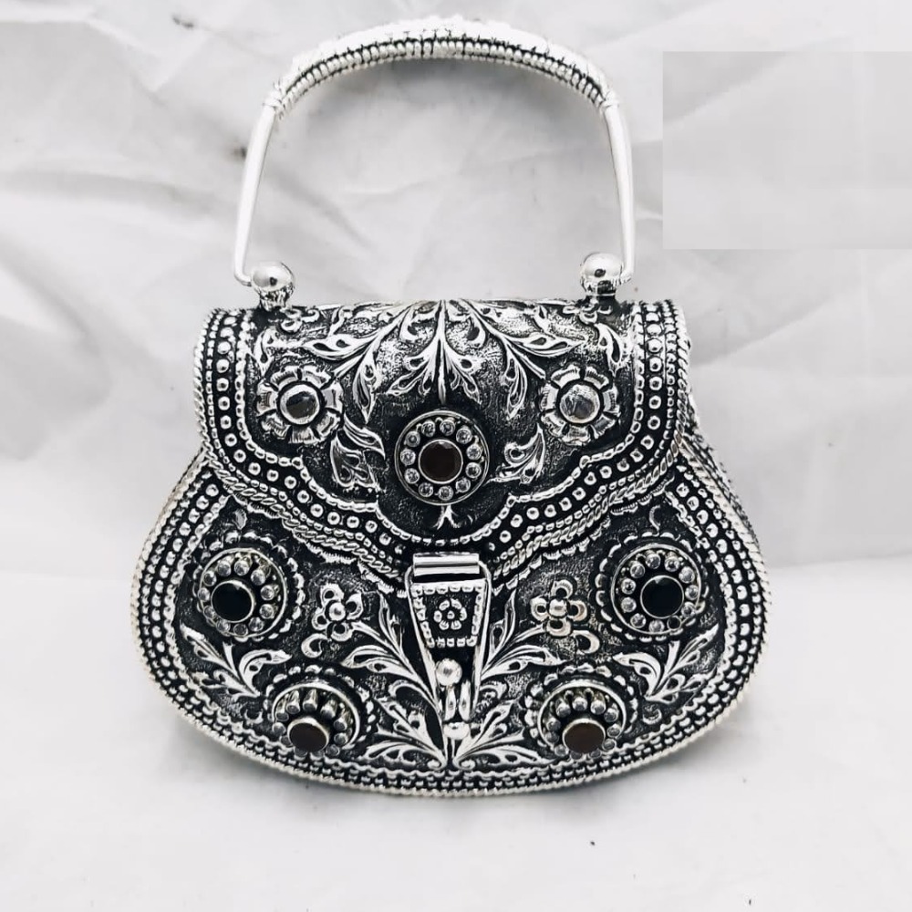 Buy quality 925 pure silver ladies purse with handle in fine nakashii  pO-164-01 in New Delhi