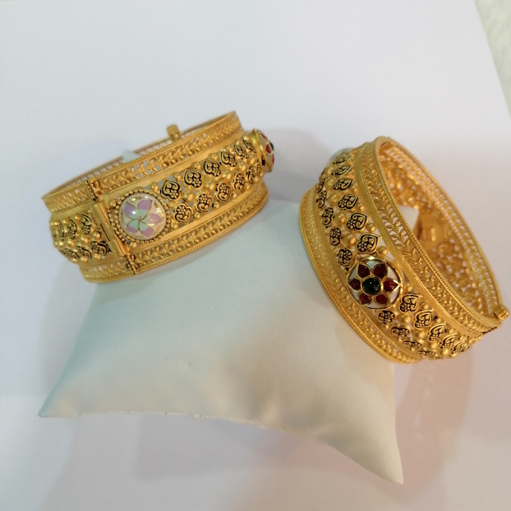 916 Gold Fancy Antique Jadtar Kundan Bangle