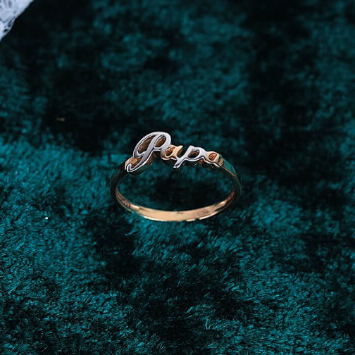 18K Gold Papa Shape Ring