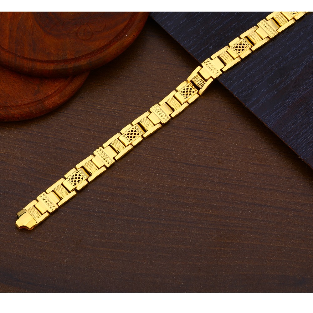22KT Gold  Gentlemen's Fancy Plain Bracelet MPB229